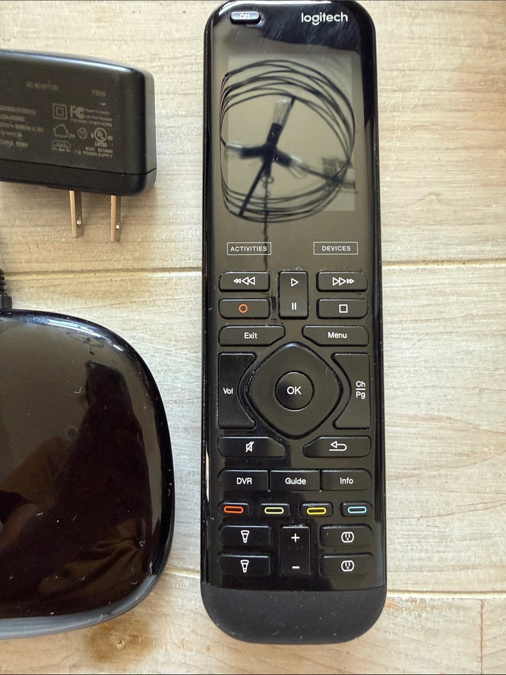 Logitech Universal Remote 950 in Black with Glossy Finish
